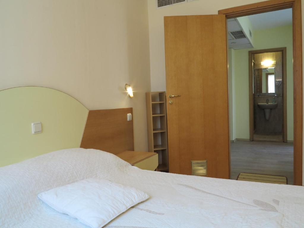 Solaris Apartments Saints Constantine and Helena Pokoj fotografie