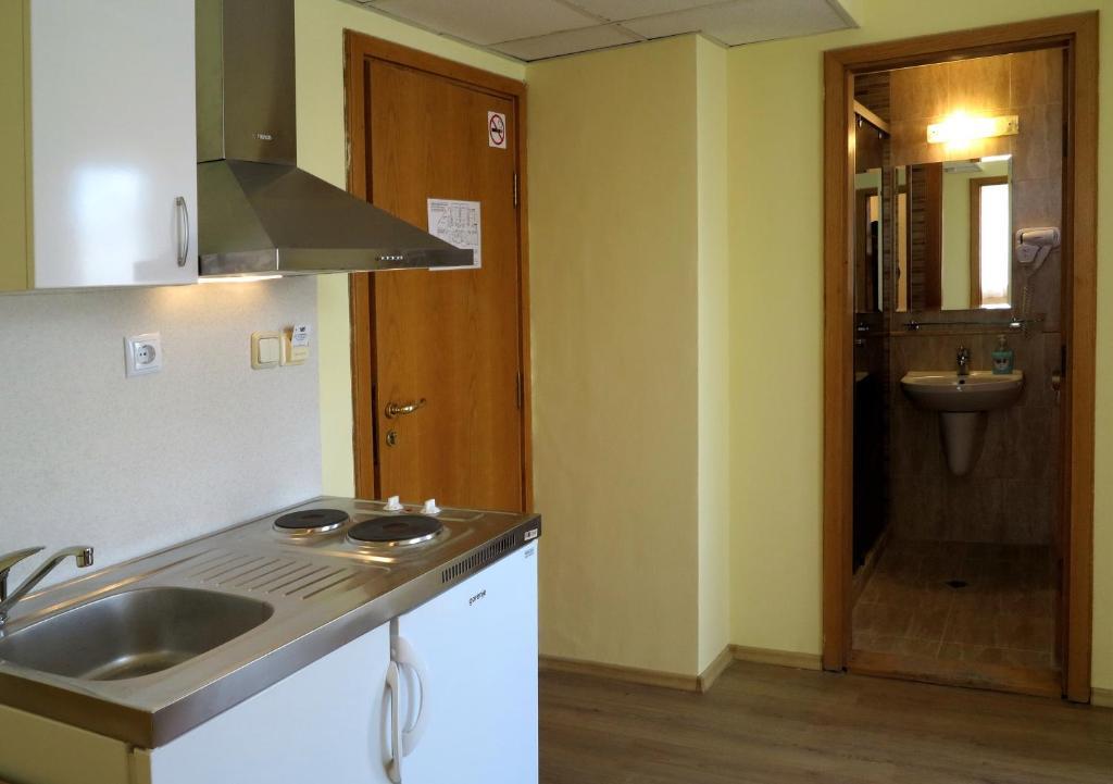 Solaris Apartments Saints Constantine and Helena Pokoj fotografie